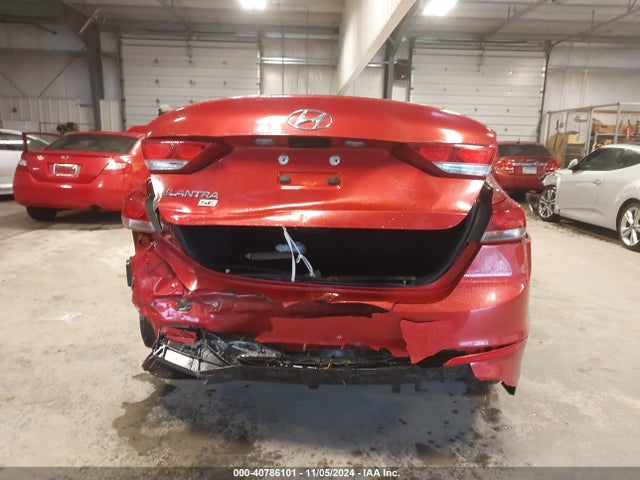 Hyundai ELANTRA SE 2018 5NPD74LFXJH229620 Image 16