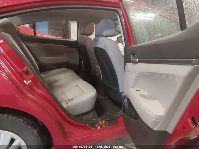 Hyundai ELANTRA SE 2018 5NPD74LFXJH229620 Image 8