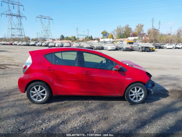 JTDKDTB38E1067436 Toyota Prius C Four