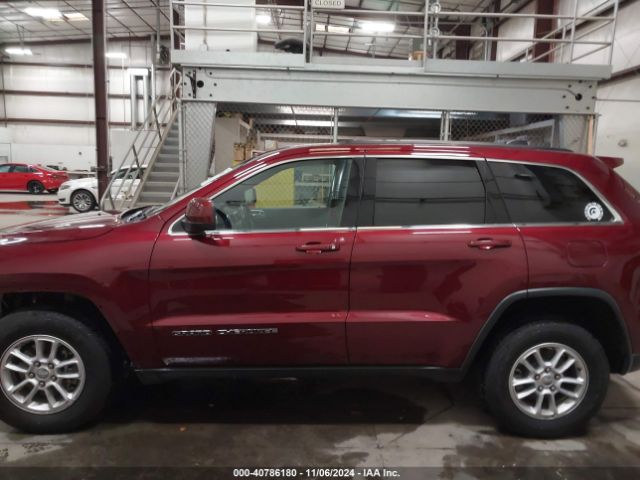 1C4RJFAG2JC200171 Jeep Grand Cherokee Laredo 4x4