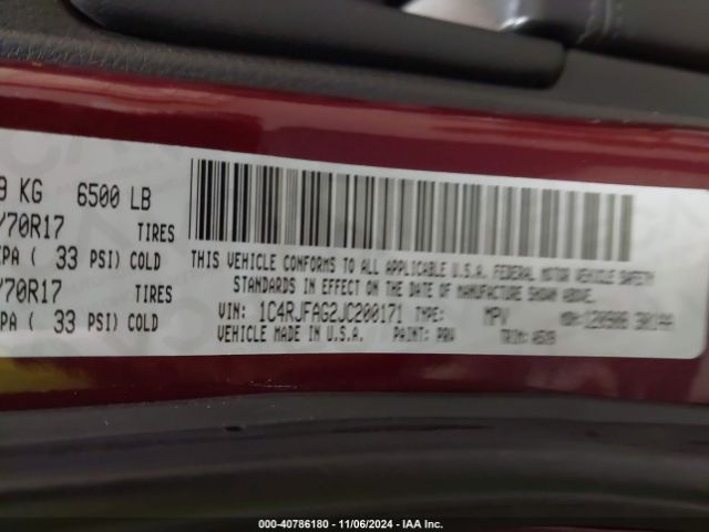 1C4RJFAG2JC200171 Jeep Grand Cherokee Laredo 4x4