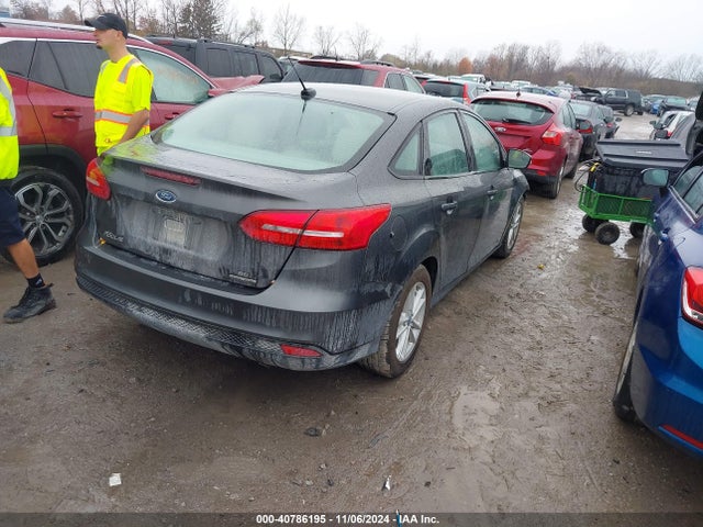 Ford FOCUS SE 2015 1FADP3F24FL353877 Image 4