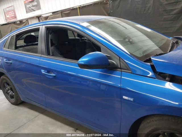 KMHC65LC2JU068613 Hyundai Ioniq Hybrid Blue