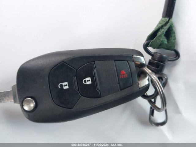 3GNCJNSB7LL240232 Chevrolet Trax Awd Ls