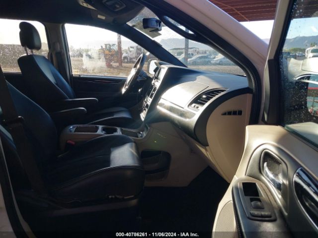 2C4RDGCG3HR692589 Dodge Grand Caravan Sxt