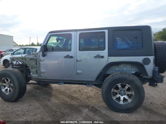 1C4BJWEG7EL121502 Jeep Wrangler Unlimited Sahara