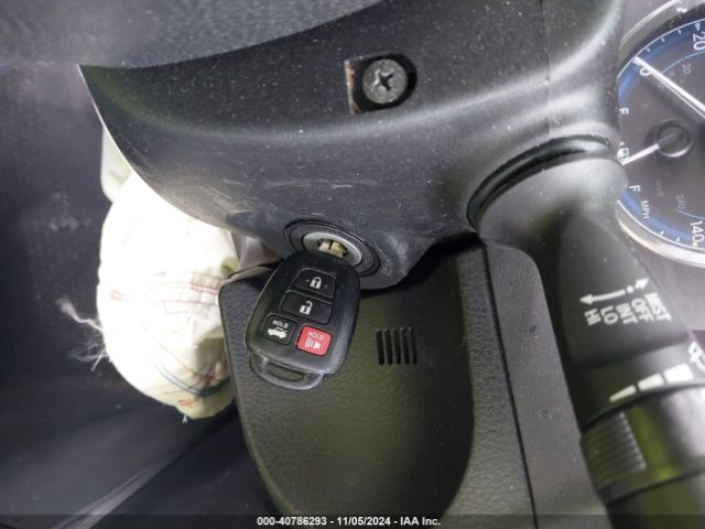 2019 TOYOTA COROLLA 2T1BURHE7KC231567 Photo 10