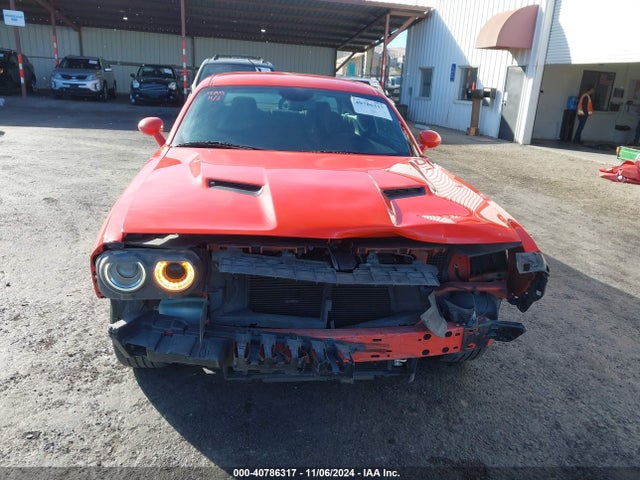 Dodge Challenger Sxt 2018 2C3CDZAG9JH288636 Image 13