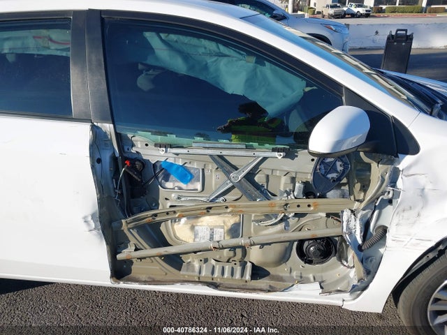 Toyota Corolla Le Plus 2014 5YFBURHE9EP106056 Image 6
