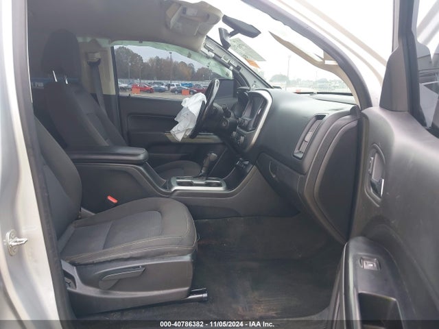 1GCGSCENXH1303324 Chevrolet Colorado 2wd Lt