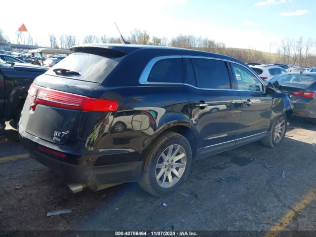 2LMHJ5NK8HBL01682 Lincoln Mkt Livery