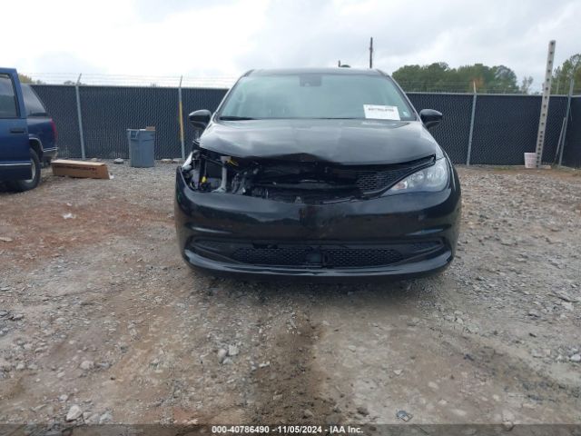 2C4RC1CG0PR616584 Chrysler Voyager Lx