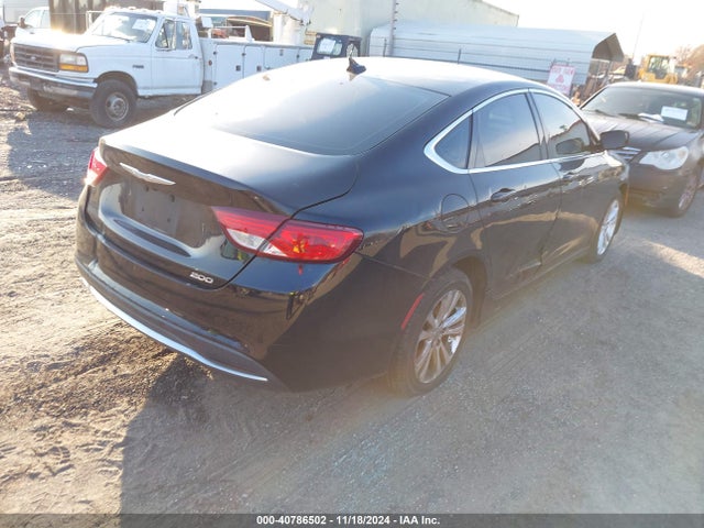 Chrysler 200 Limited 2015 1C3CCCAB4FN685061 Image 4