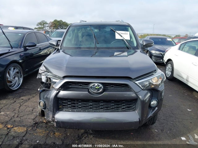 Toyota 4runner Sr5 Premium 2018 JTEZU5JR8J5184481 Image 12