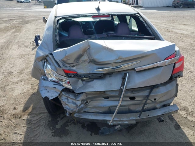 Chrysler 200 LX 2014 1C3CCBAB8EN205421 Image 6