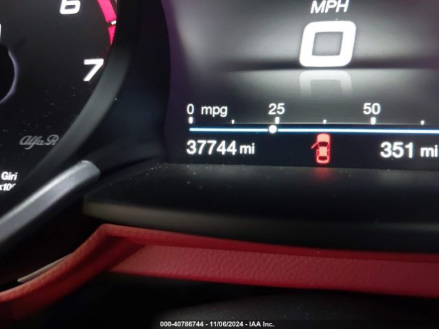 ZARFAMAN0K7622140 Alfa Romeo Giulia Sport Rwd