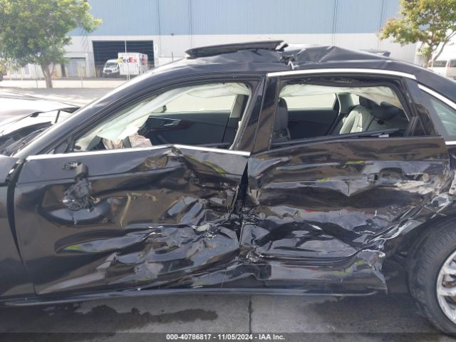 WAUDNAF46KN013468 Audi A4 45 Premium