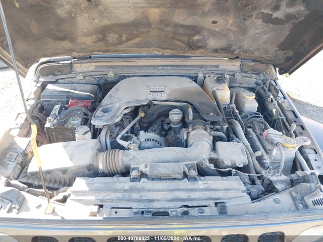 1C4HJXDG8KW536596 Jeep Wrangler Unlimited Sport S 4x4