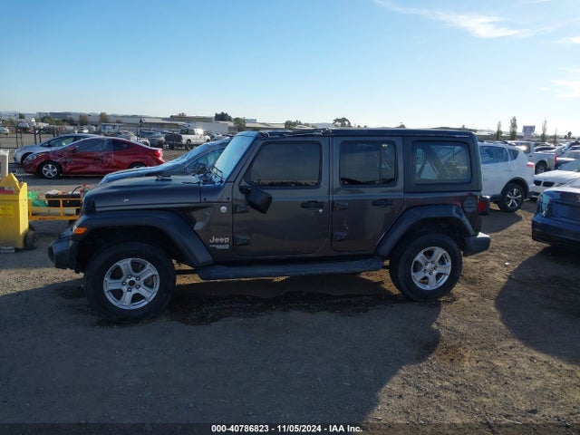 1C4HJXDG8KW536596 Jeep Wrangler Unlimited Sport S 4x4