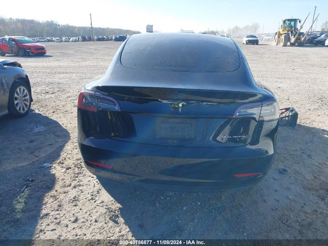 Tesla Model 3 Long Range Dual Motor All-wheel Drive 2021 5YJ3E1EBXMF992833 Image 17