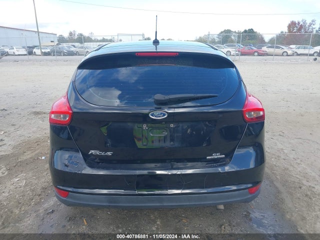 Ford FOCUS SE 2016 1FADP3K2XGL259221 Image 16