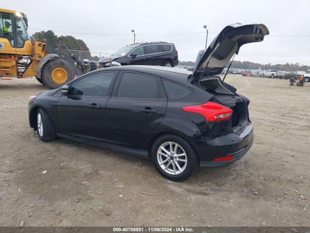 Ford FOCUS SE 2016 1FADP3K2XGL259221 Image 3