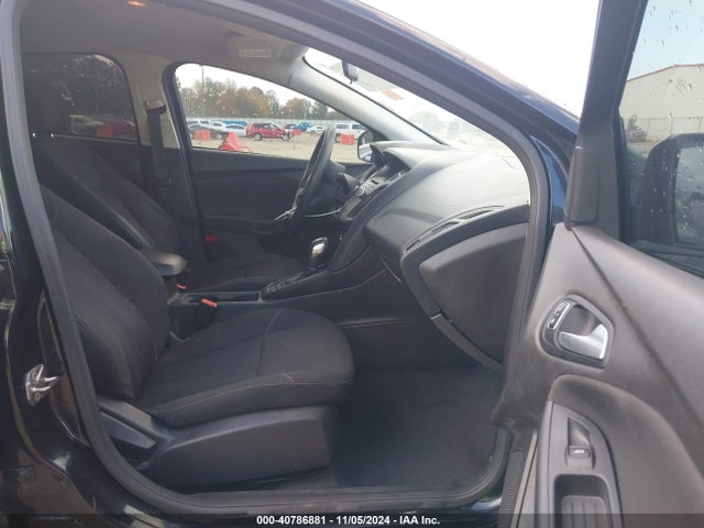 Ford FOCUS SE 2016 1FADP3K2XGL259221 Image 5