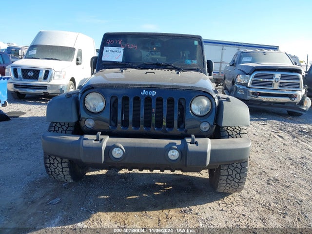 1C4BJWDG0EL314687 Jeep Wrangler Unlimited Sport