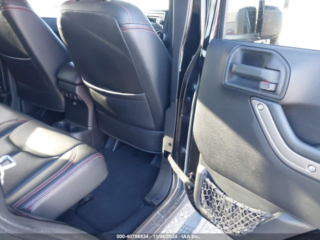 1C4BJWDG0EL314687 Jeep Wrangler Unlimited Sport
