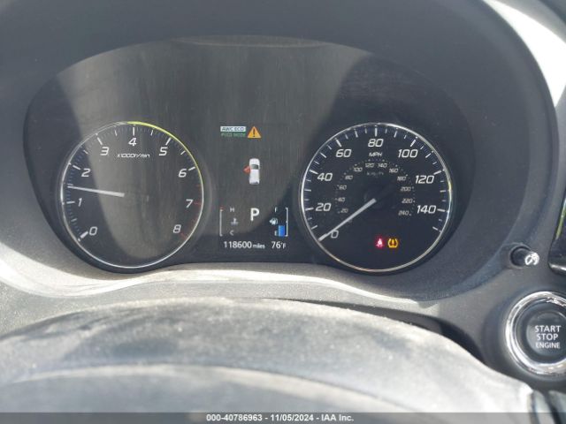 JA4AZ3A3XJZ000745 Mitsubishi Outlander Se