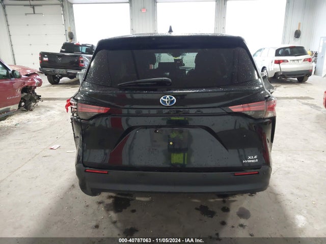 Toyota SIENNA XLE 2021 5TDYRKECXMS024302 Image 16