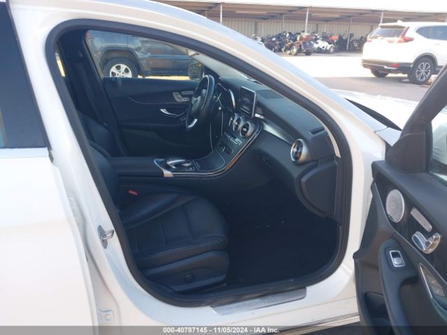 55SWF4JB6GU161429 Mercedes-Benz C 300 Luxury/sport