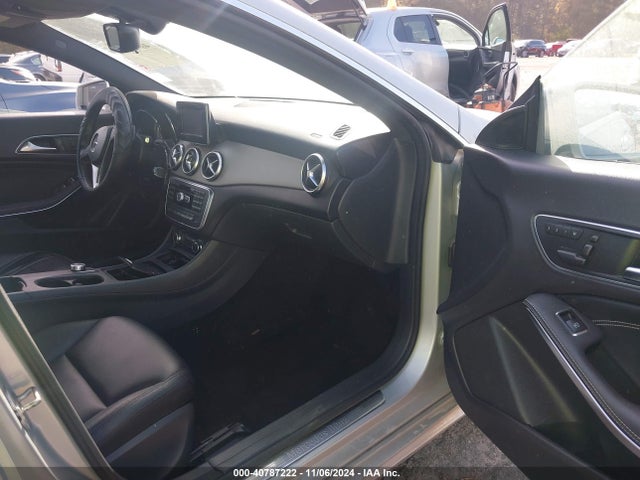 Mercedes-Benz CLA 250 2014 WDDSJ4EB5EN040761 Image 5