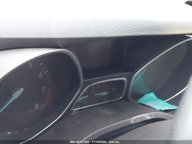 1FMCU0HD1JUB03233 Ford ESCAPE SEL