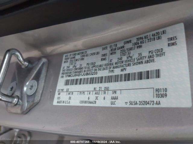1FMCU0HD1JUB03233 Ford ESCAPE SEL
