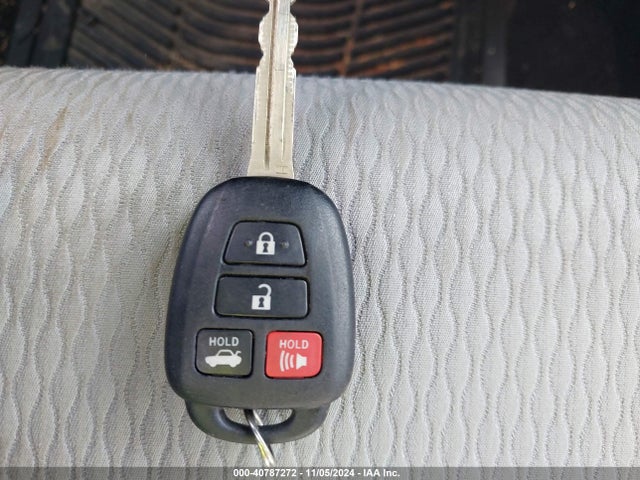 Toyota COROLLA LE 2016 2T1BURHE3GC710348 Image 11