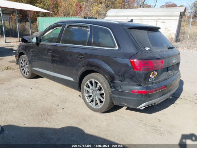 WA1LHAF78JD037057 Audi Q7 2.0t Premium