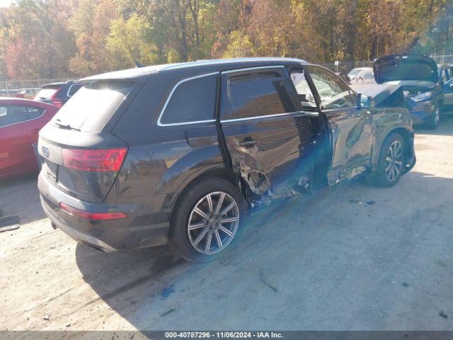 WA1LHAF78JD037057 Audi Q7 2.0t Premium