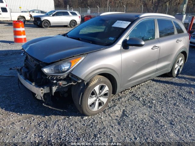KNDCB3LC3J5203290 KIA NIRO LX