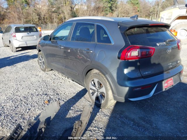 KNDCB3LC3J5203290 KIA NIRO LX