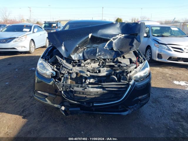 3MZBN1L39JM182122 Mazda Mazda3 Touring