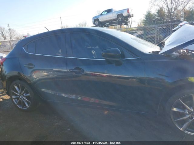 3MZBN1L39JM182122 Mazda Mazda3 Touring