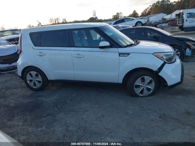 KNDJN2A28F7229253 KIA Soul