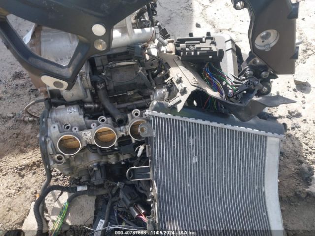 2022 BMW S 1000 WB10E2308N6F81955 Photo 8