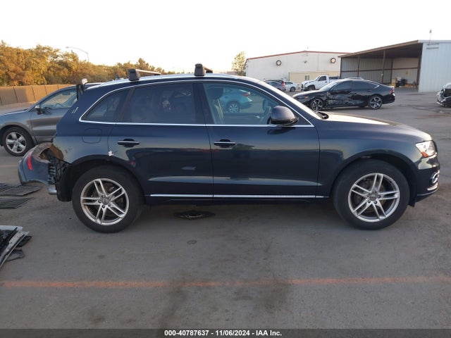 Audi Q5 2.0t Premium 2017 WA1L2AFPXHA001464 Image 14