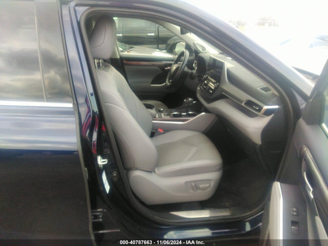 Toyota Highlander Platinum 2020 5TDFZRBH8LS036866 Image 5