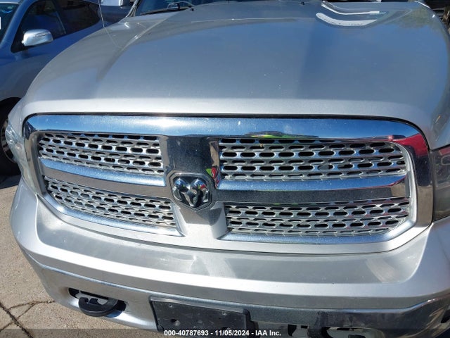 1C6RR7NM4FS667000 RAM 1500 Laramie