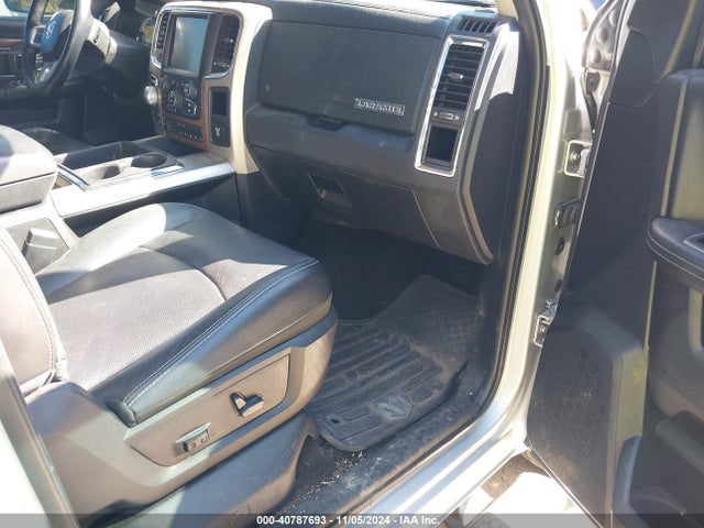 1C6RR7NM4FS667000 RAM 1500 Laramie