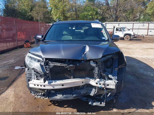 Honda Pilot Touring 2018 5FNYF6H97JB039808 Image 13