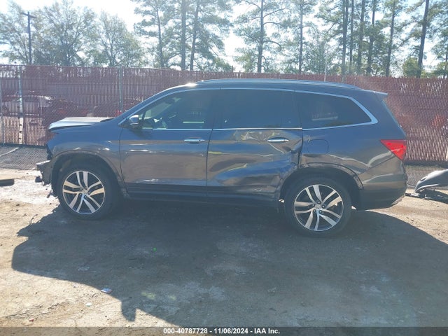 Honda Pilot Touring 2018 5FNYF6H97JB039808 Image 15